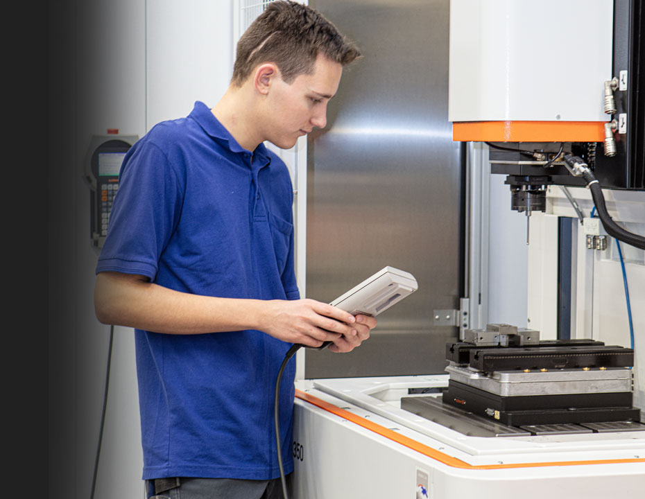 Ausbildung Werkzeugmechaniker Formation de mécanicien outilleur